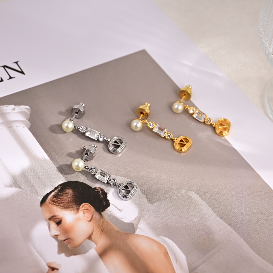 Valentino Jewelry Earring Crystal Diamond Pearl Stud Earrings
