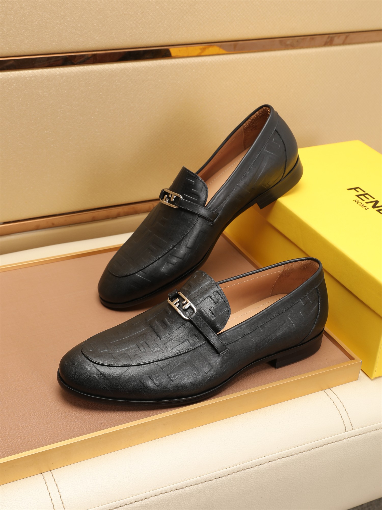 Fendi Shoes Leather Shoes