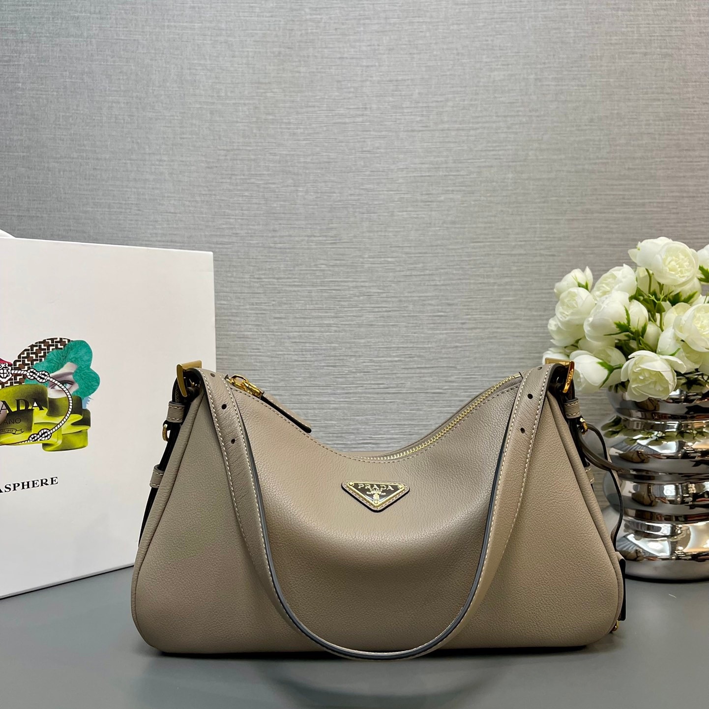 Prada Shoulder Bag Ladies' Favorite