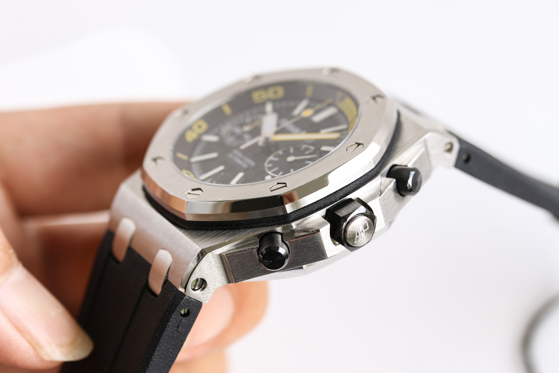 Audemars Piguet ROYAL OAK OFFSHORE 26703 42mm