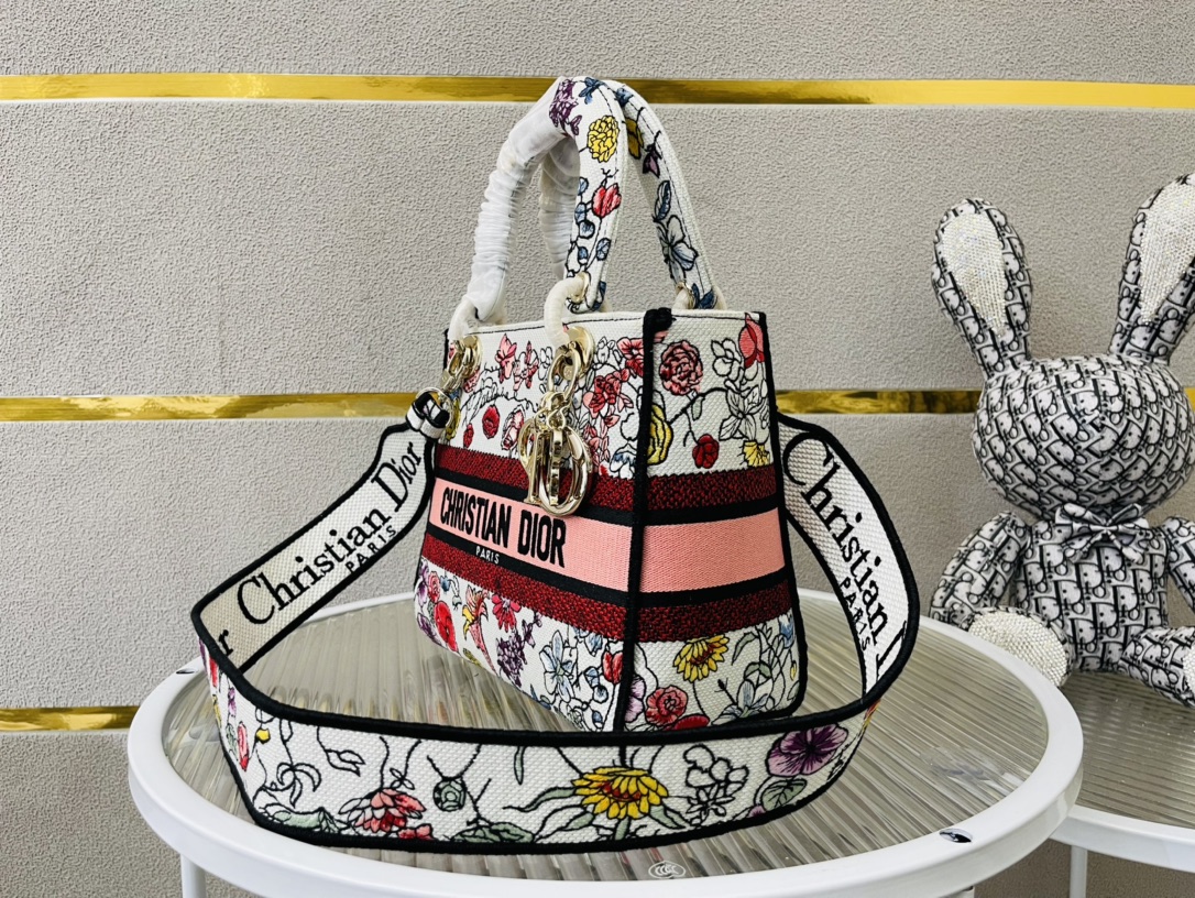 10A + top quality Dior Medium Lady D-Lite Bag 9920 DD003 24cm