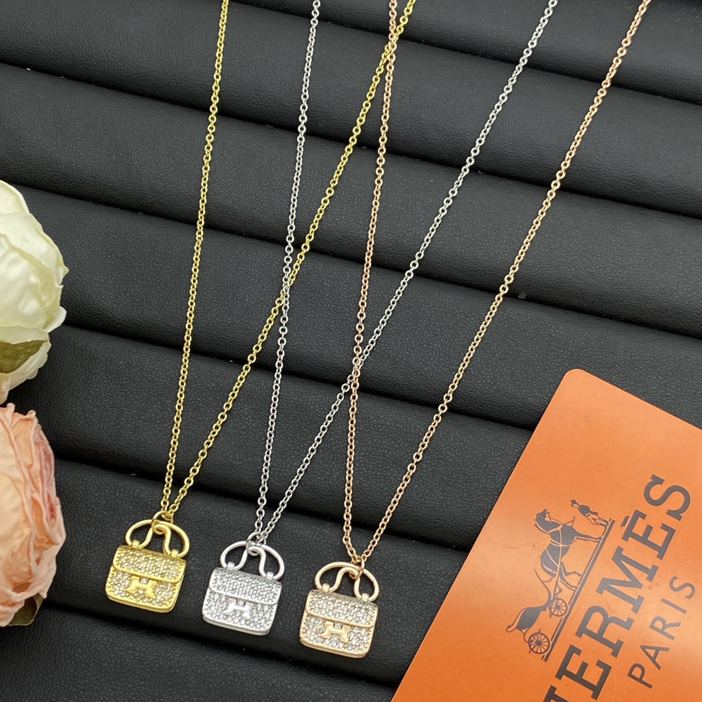 Hermes Jewelry Necklace Bag Shape