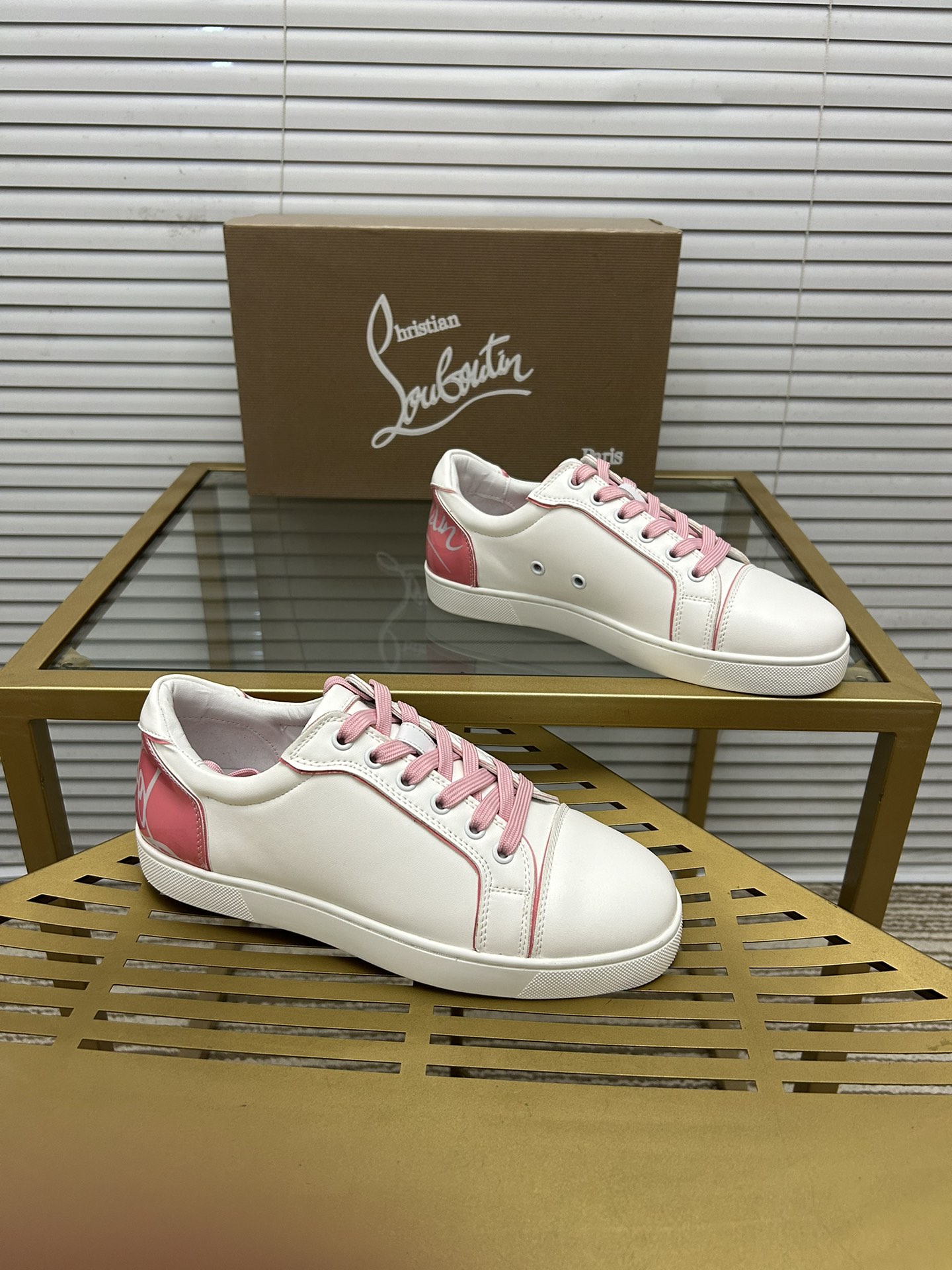Christian Louboutin 019 Casual shoes HL003