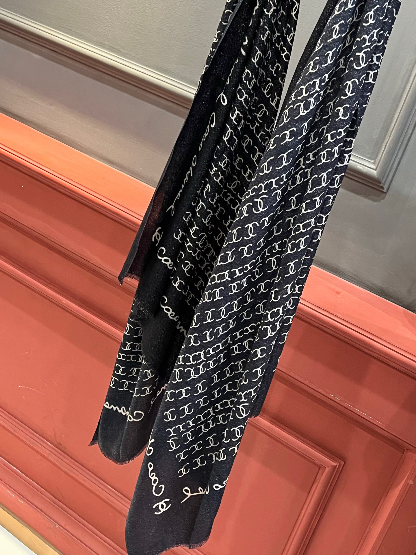 Chanel Scarf Hand-Painted Logo Silver Line Long Scarf 100% Cashmere 110*200cm Accessories