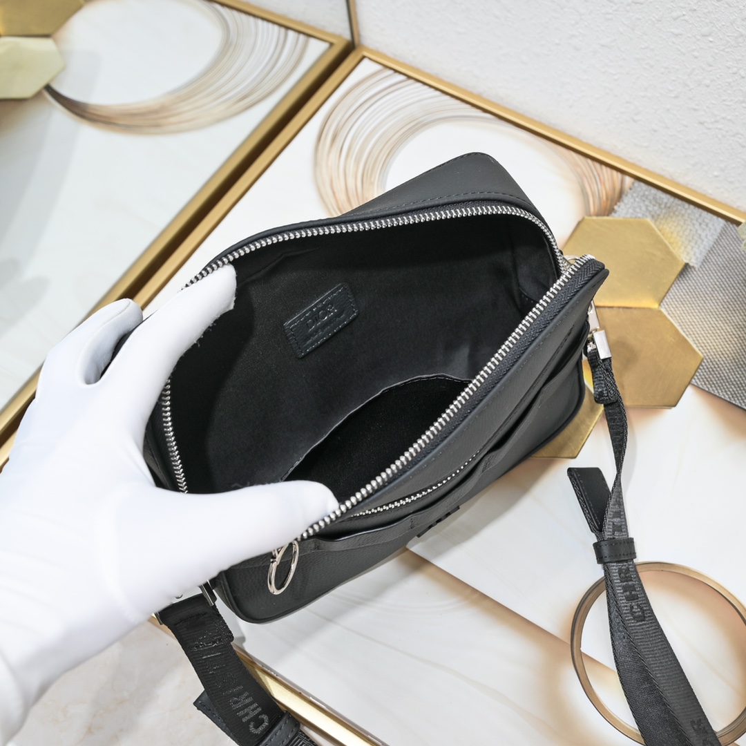 Dior Safari Messenger Bag 1050 XB012 22cm