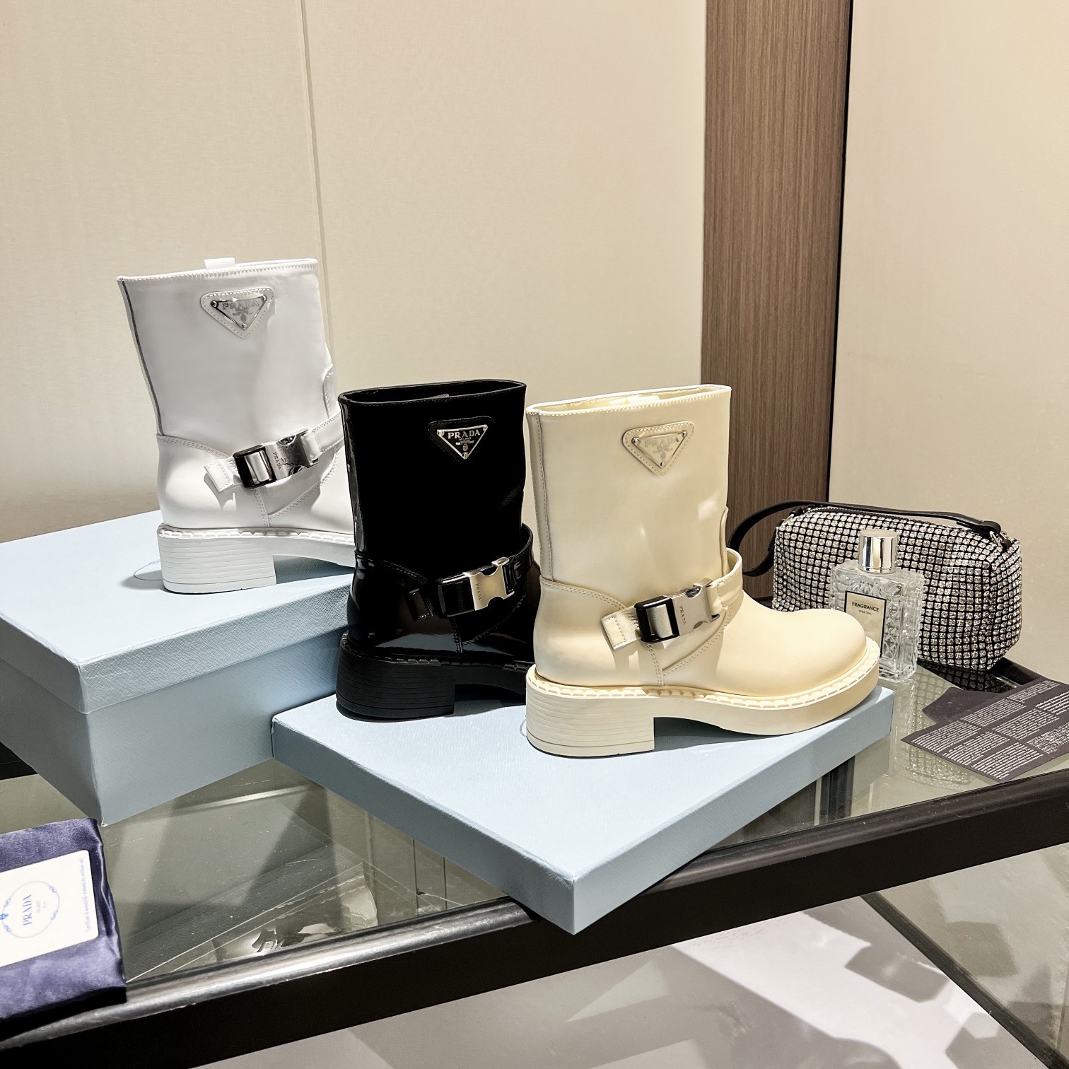 PRADA 007 boots XM023