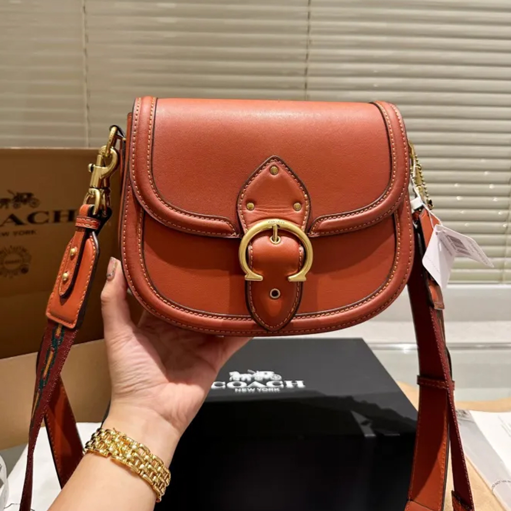 COACH BEAT Saddle Bag 035 LLS012 23cm
