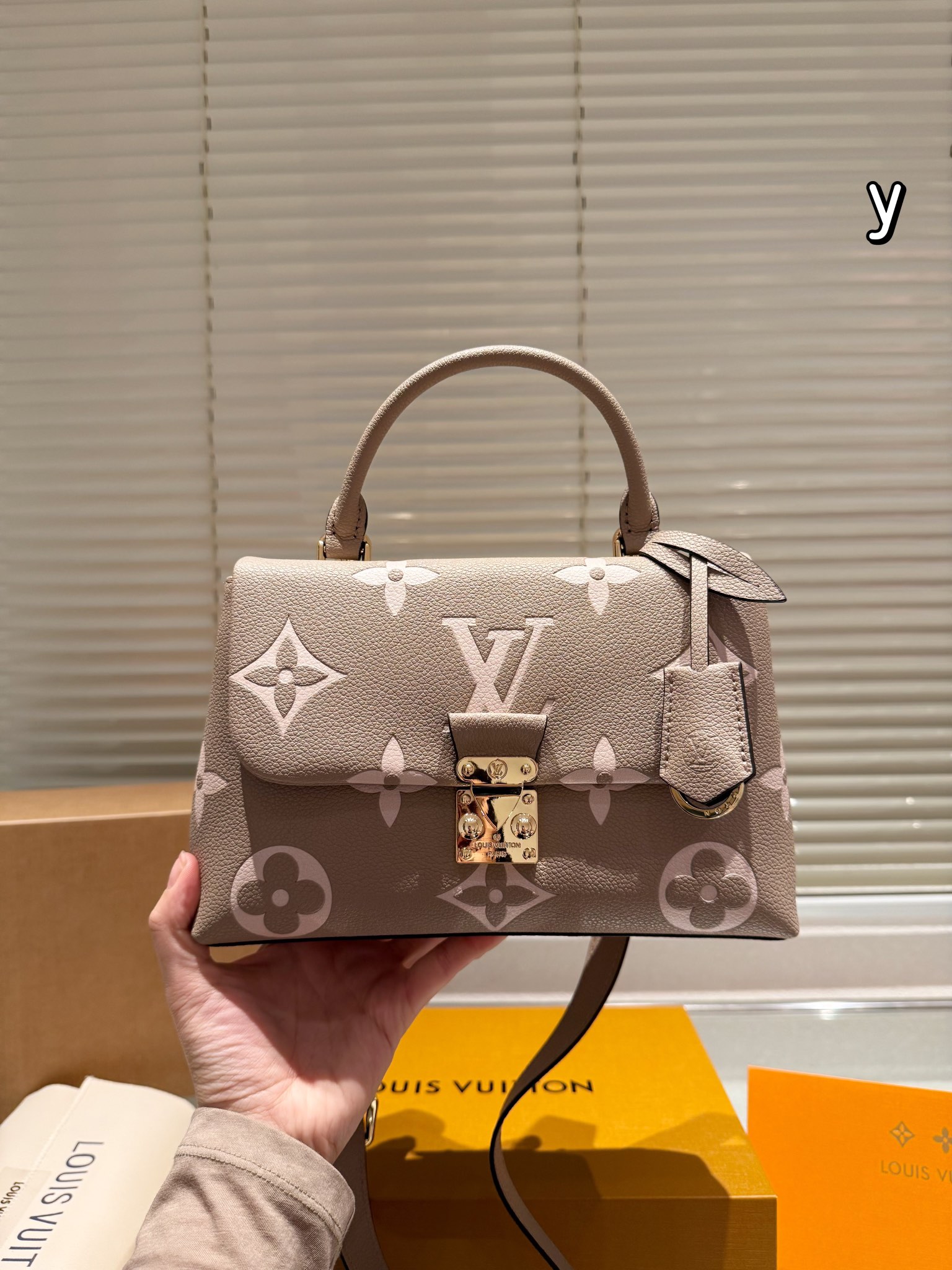 LV Madeleine Bag 063 DB071 25cm