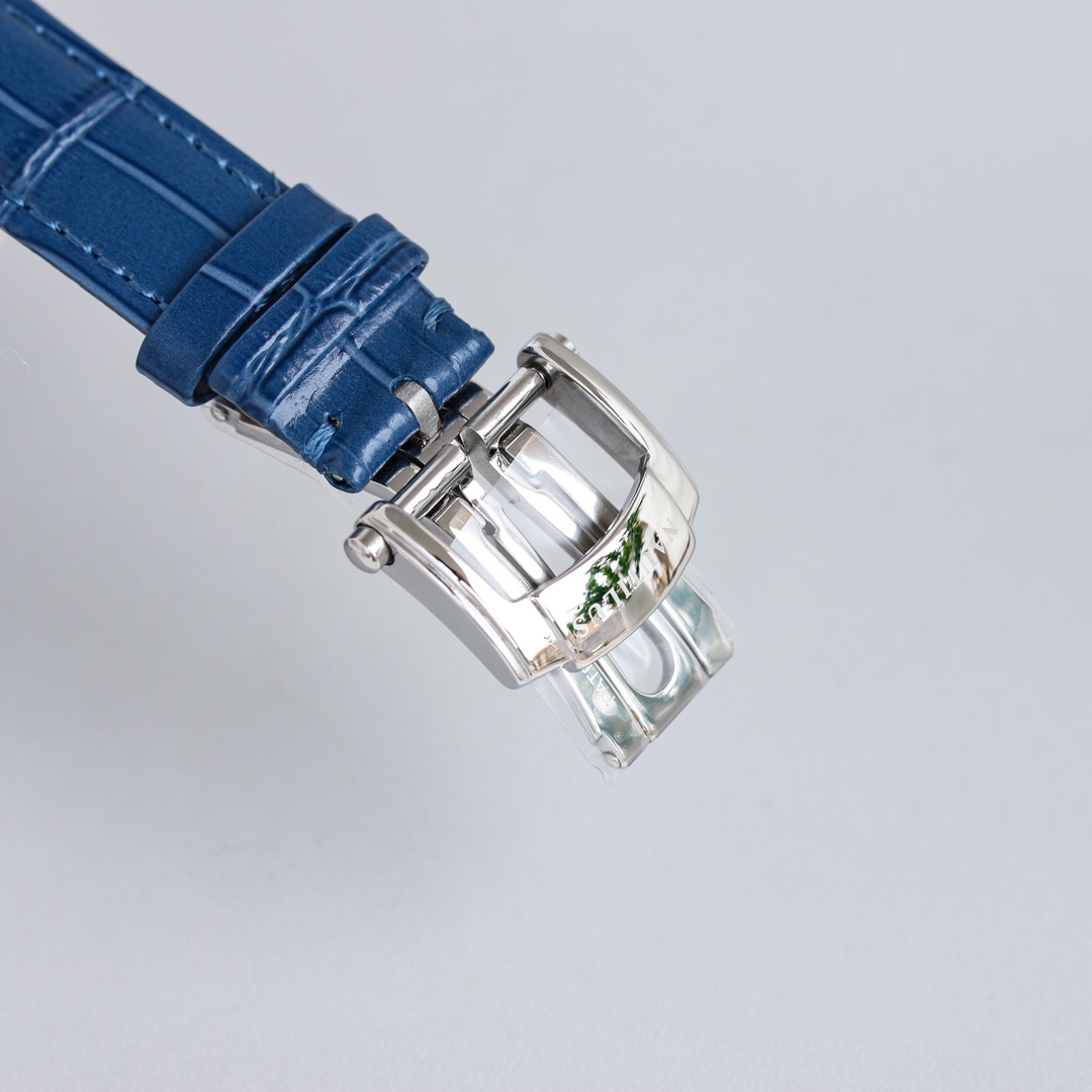 PATEK PHILIPPE NAUTILUS 7118 35.2mm