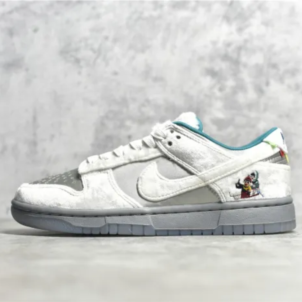NK Dunk Low  Ice  DO2326-001