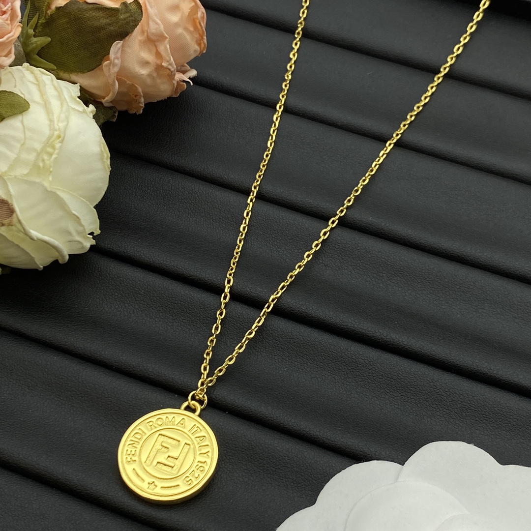 Fendi Jewelry Necklace lettering letter