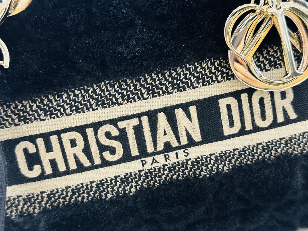 10A + top quality Dior Medium Lady D-Lite Bag 9920 DD003 24cm