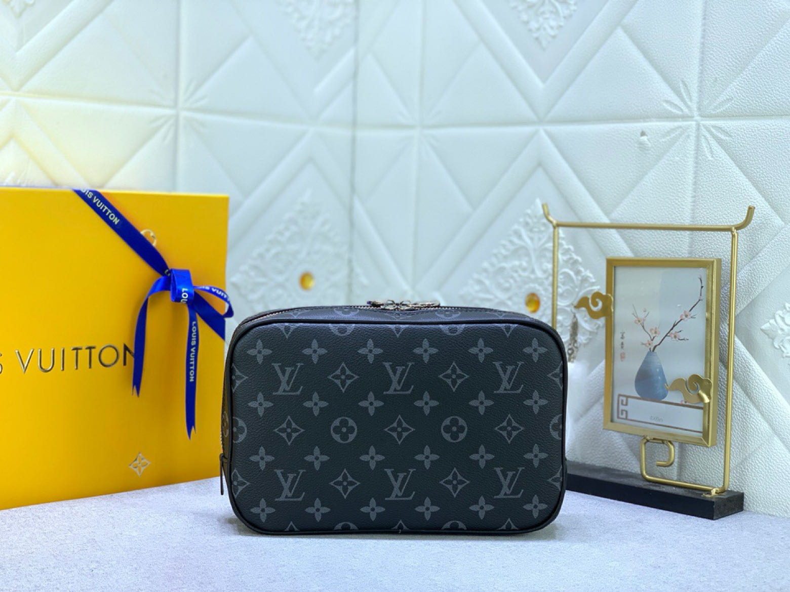 Louis Vuitton Toiletry Pouch M43383 LM001 26cm