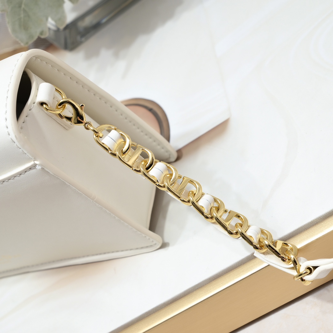 Dior CD Signature Mini Bag 5999 XB071 21cm