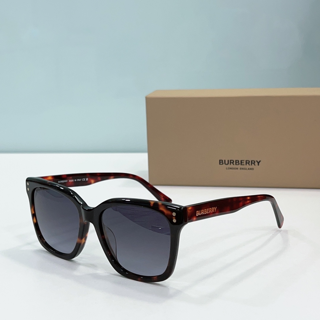 Burberry Sunglasses BE4421U SM021