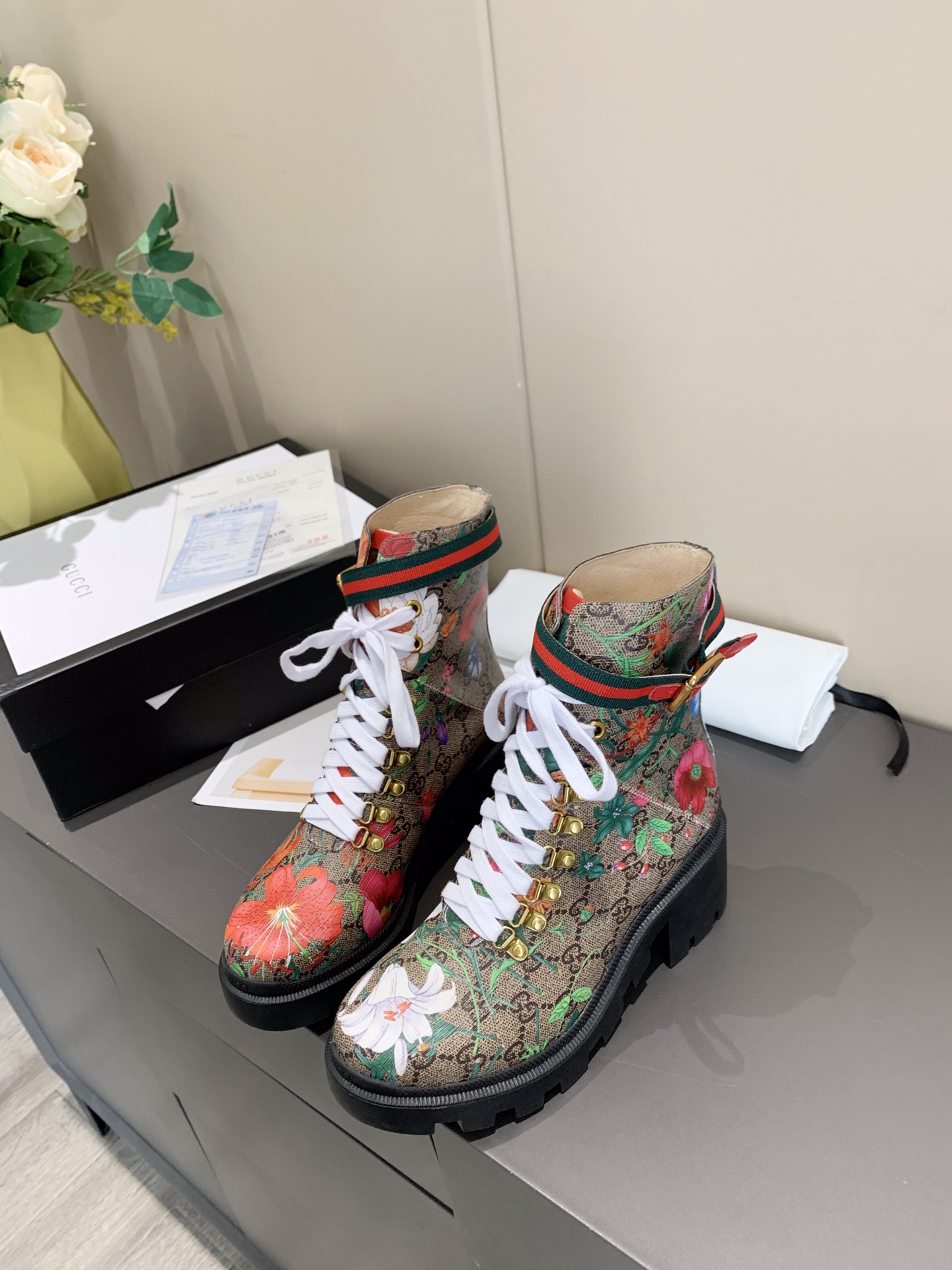 GUCCI 008 boots XM072