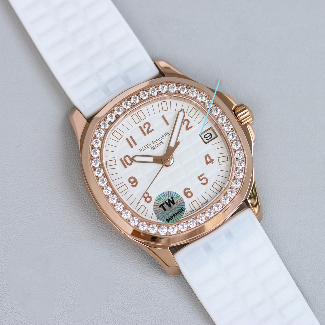 PATEK PHILIPPE AQUANAUT 5072 35.6mm