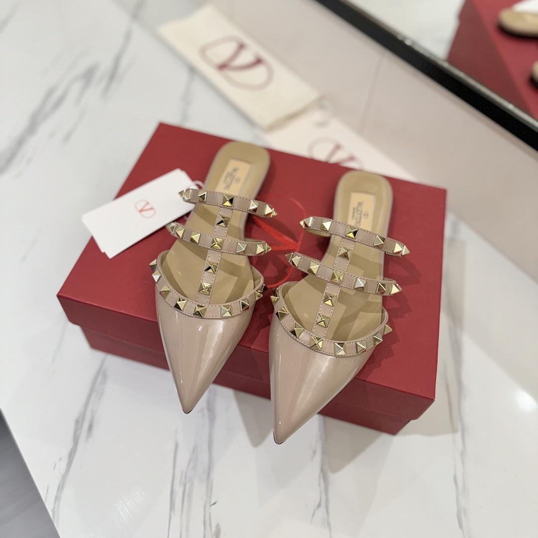 Valentino  Shoes Riveted VT flat-bottomed pointed women's high-heeled slippers
