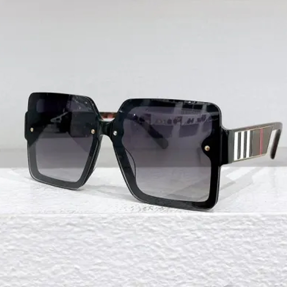 Burberry Sunglasses BE 5381U SM051