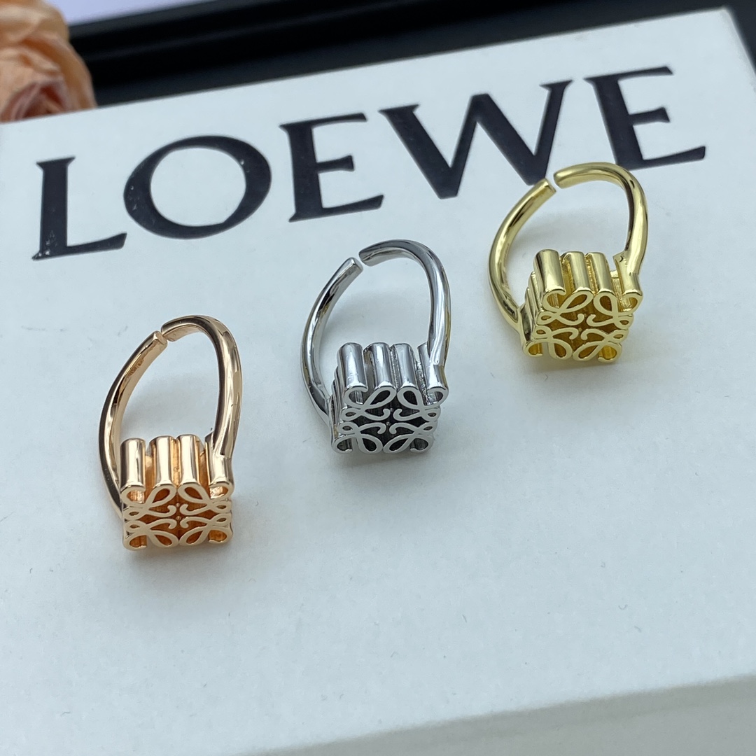 Loewe Jewelry Rings Anagram Diamond Twisted Flower Open Ring