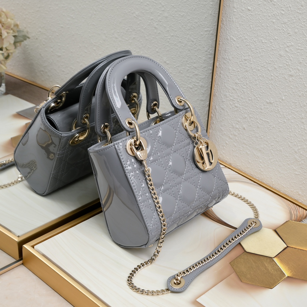 Mini Lady Dior Bag Grey patent leather CD2025 XB071 17cm