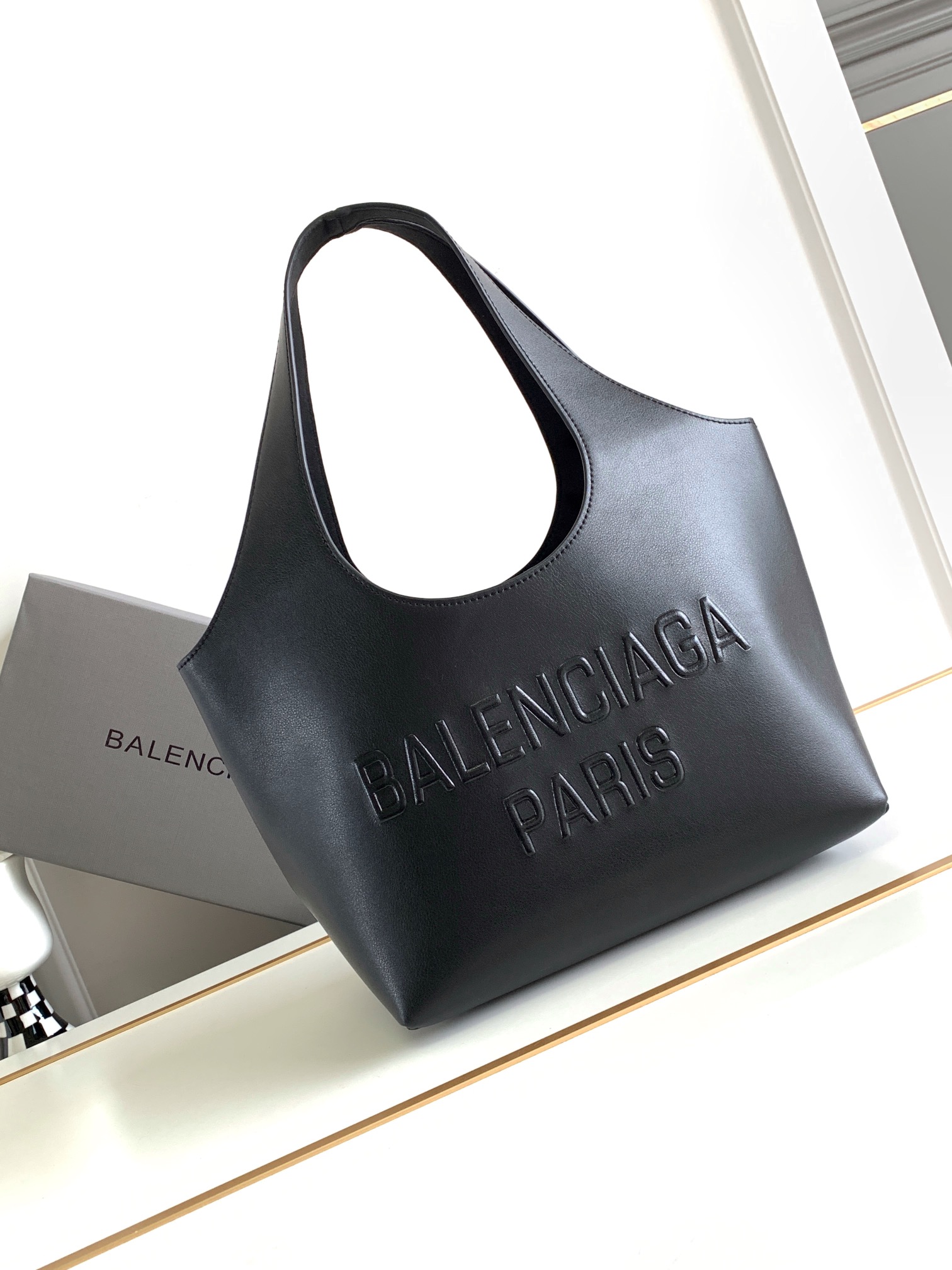 Balenciaga 9008 LM571 24cm