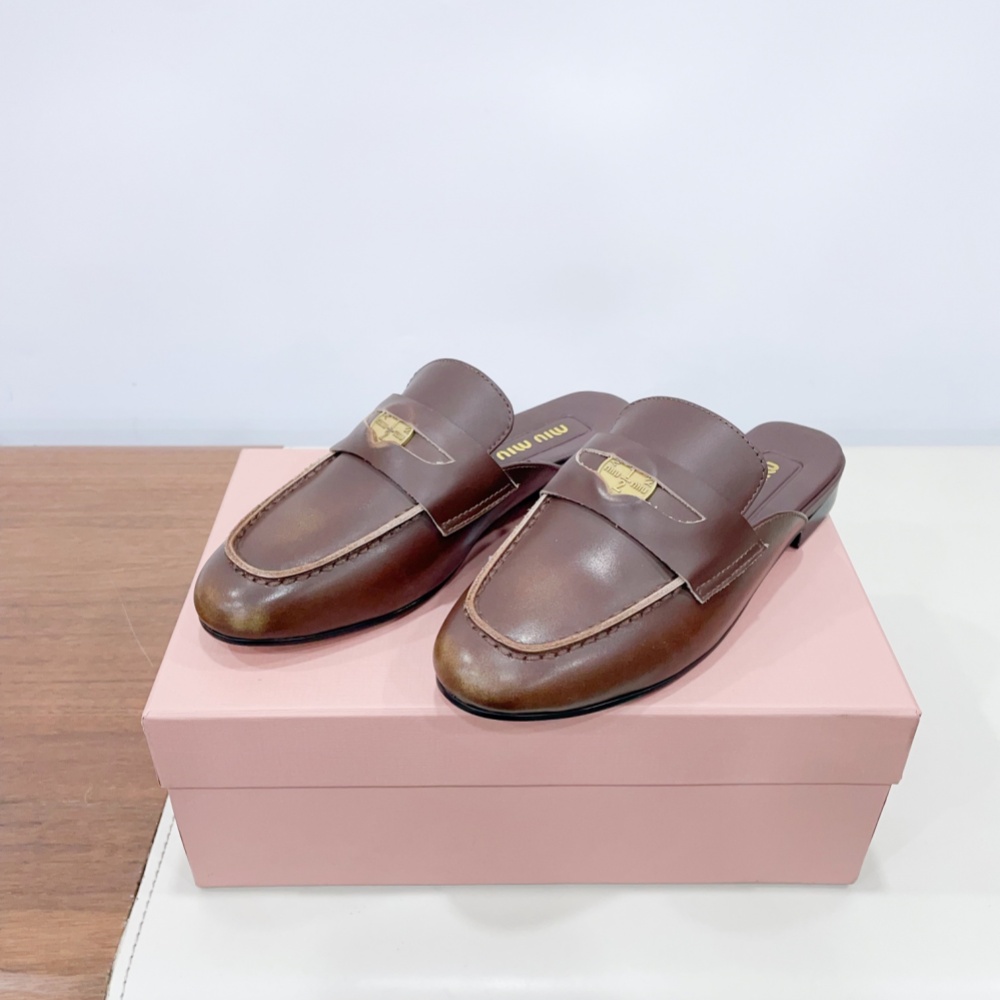 Miu Miu Shoes Loafers Leather