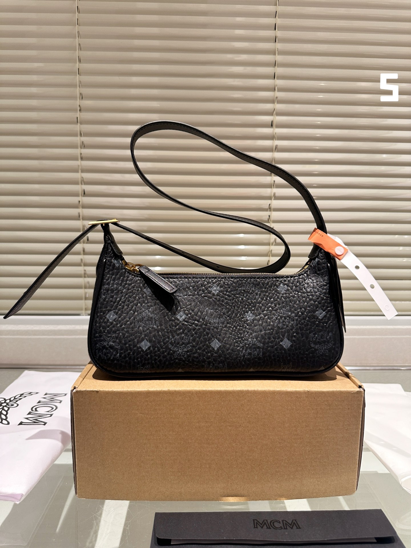 MCM Aren Hobo Bag 021 LLS551 26cm