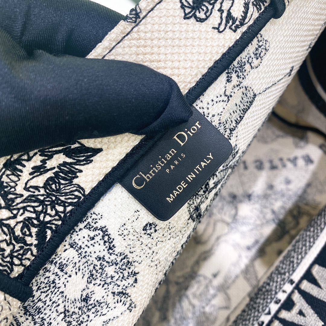 10A + top quality Medium Dior Book Tote 1296 DLAM022 36cm