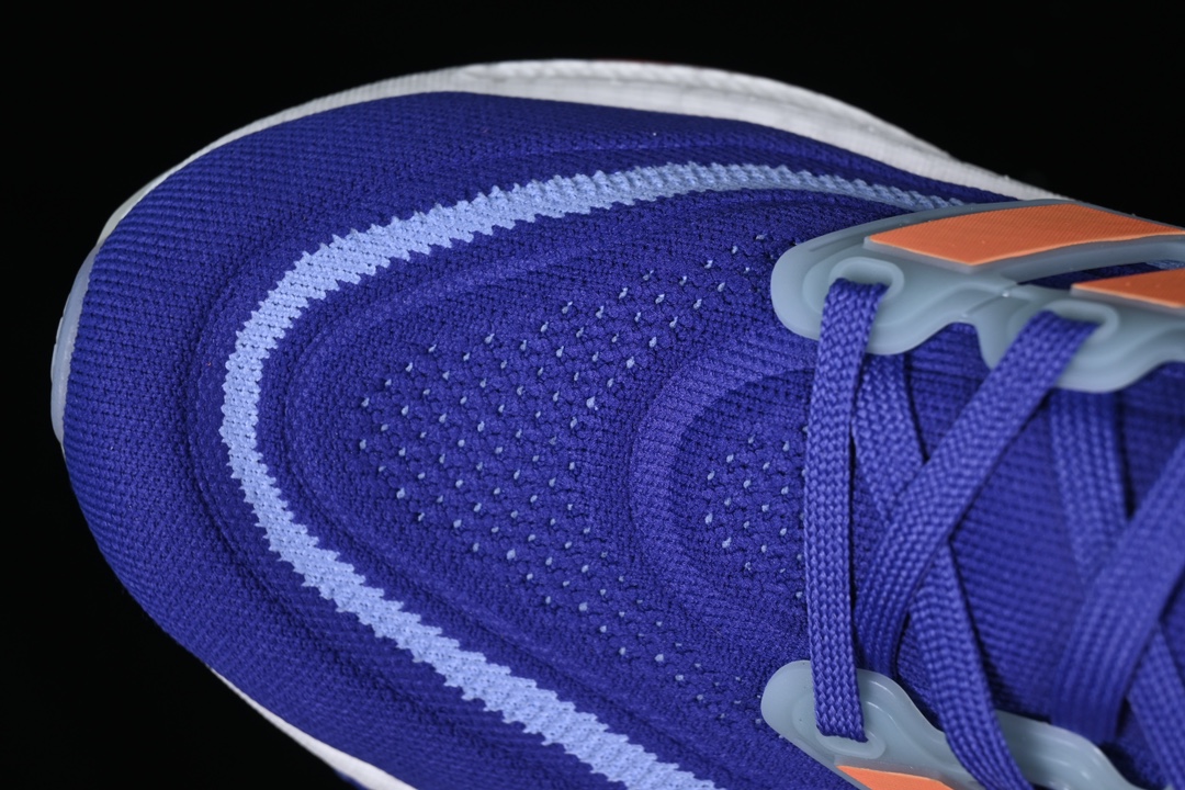 Ad Ultra Boost Light 23 HP3343 XM542