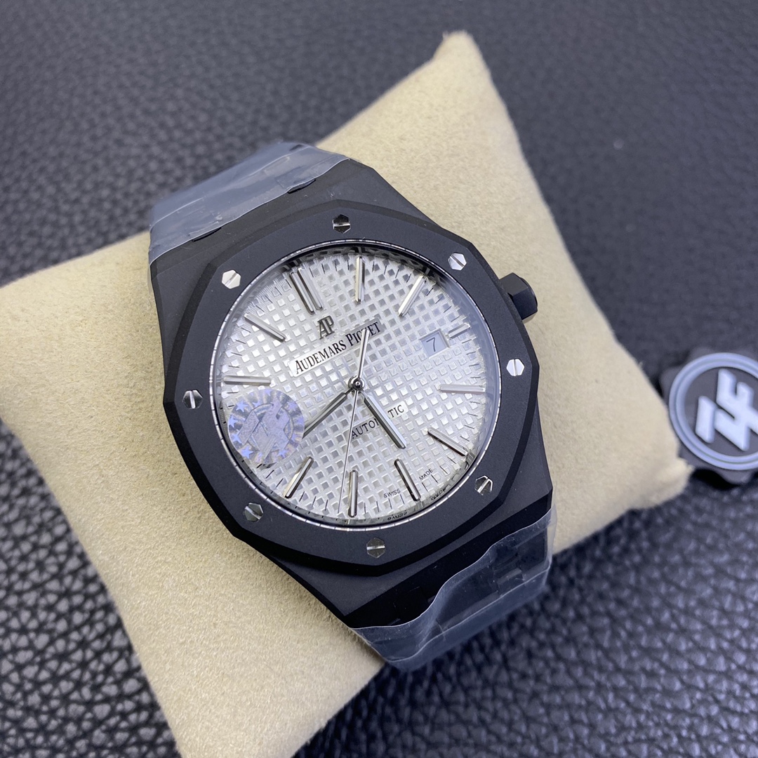 Audemars Piguet ROYAL OAK 15400 41mm