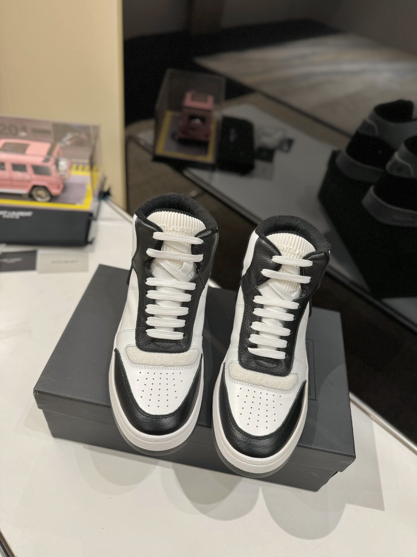 Saint Laurent Shoes Casual Shoes
