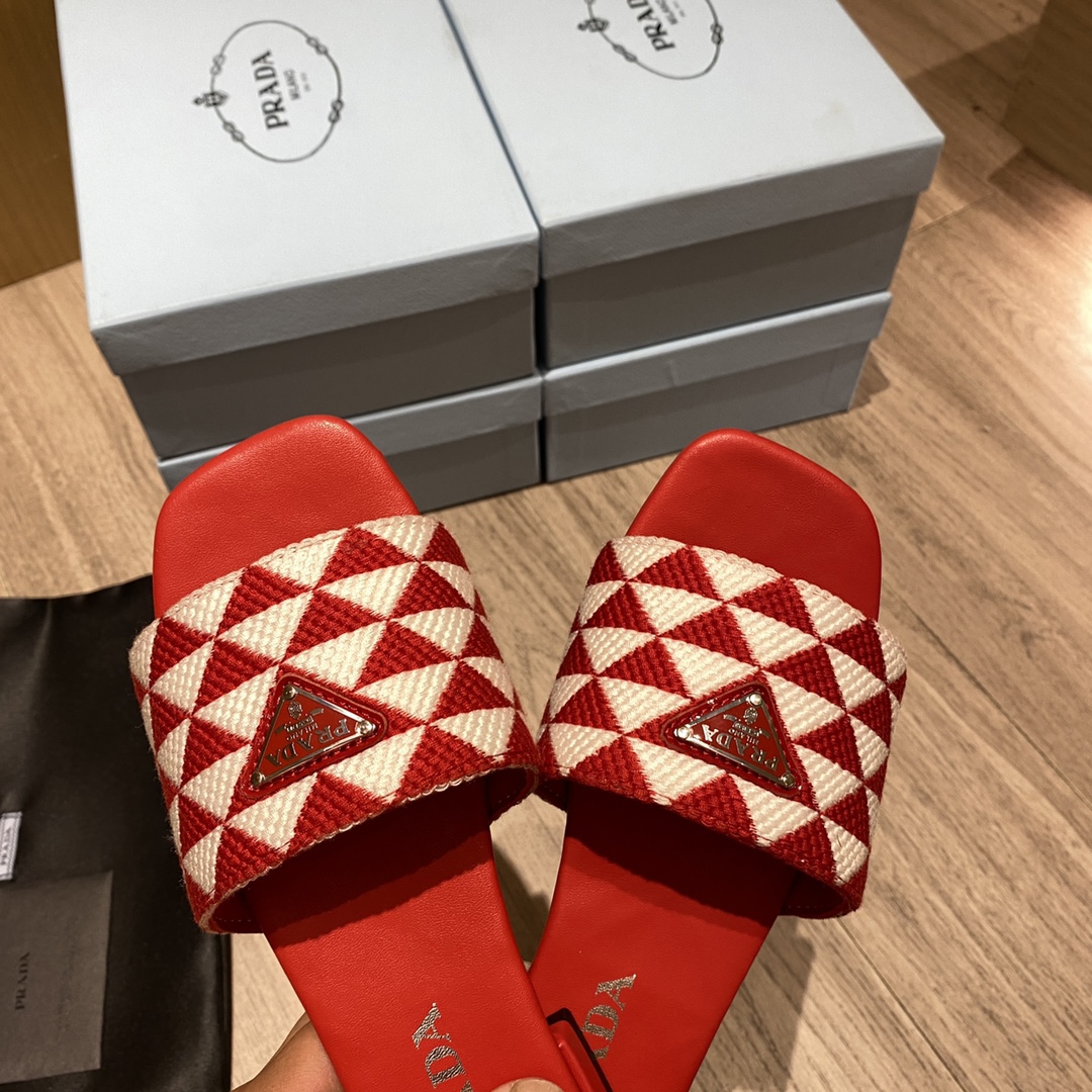 Prada shoes 025 XM 012