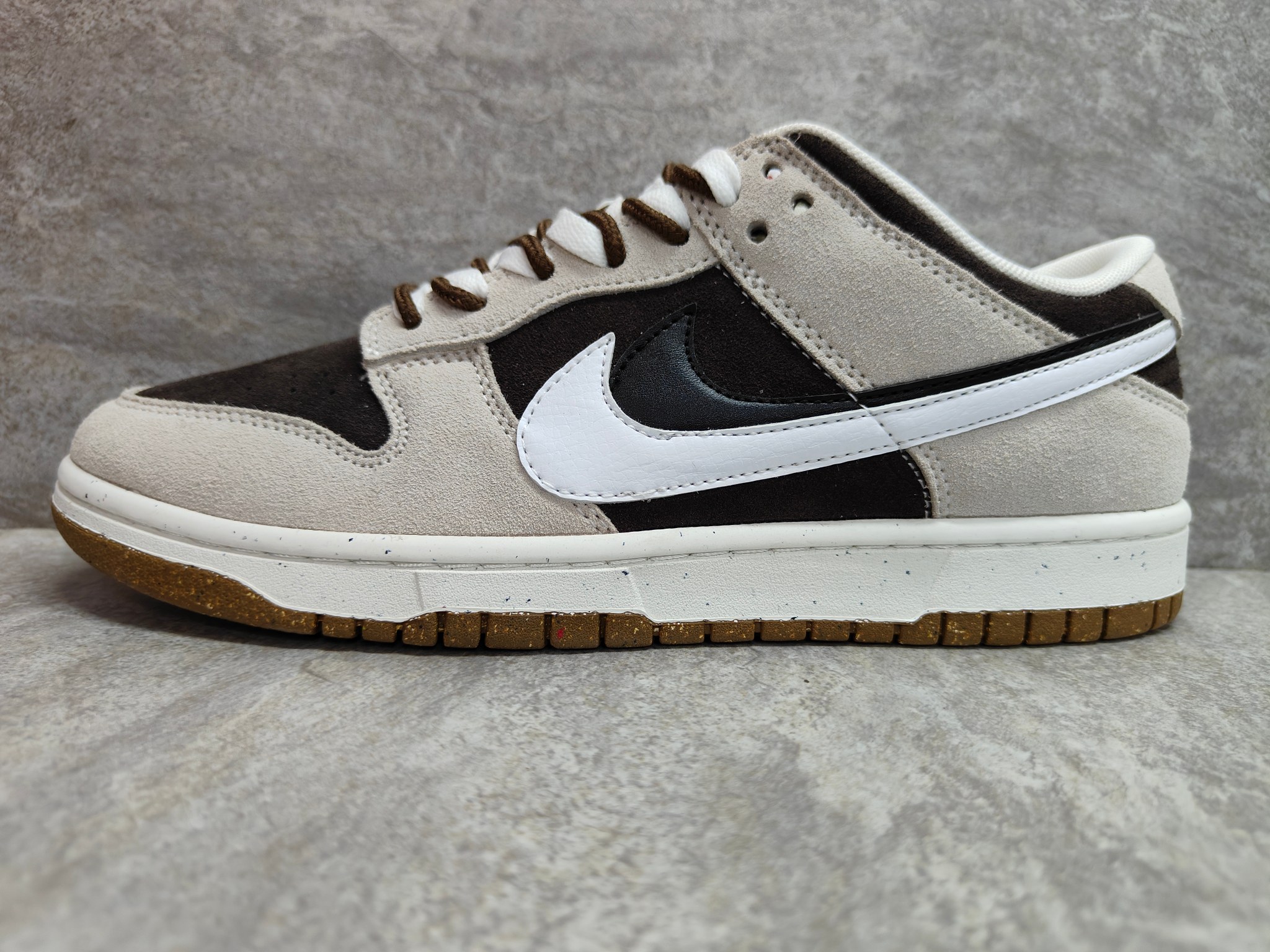 NK Dunk Low SE “85” Black DO9457-100 XM072