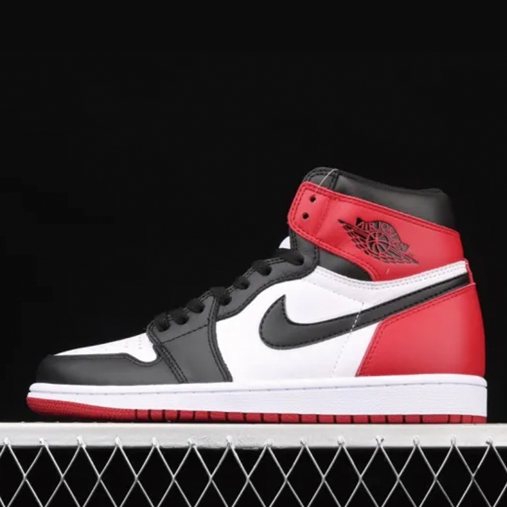 Air Jordan 1 Retro High OG 555088-125