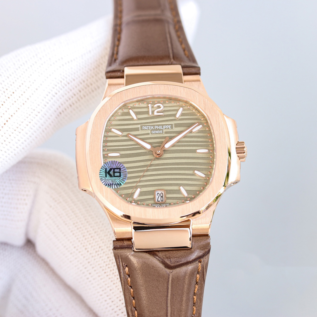 PATEK PHILIPPE NAUTILUS 7118 35.2mm