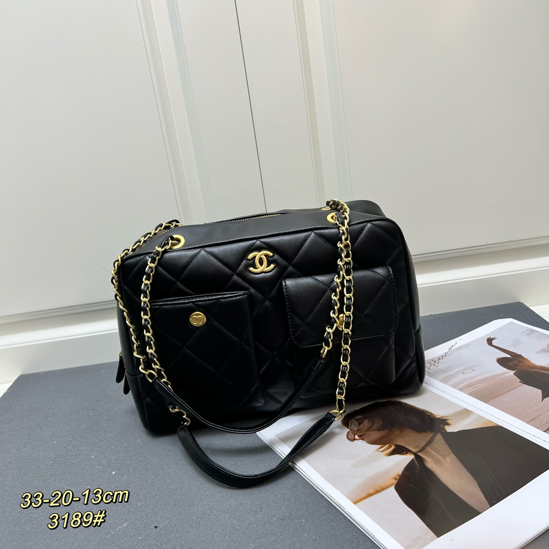 Chanel miumiu small square bag S3189
