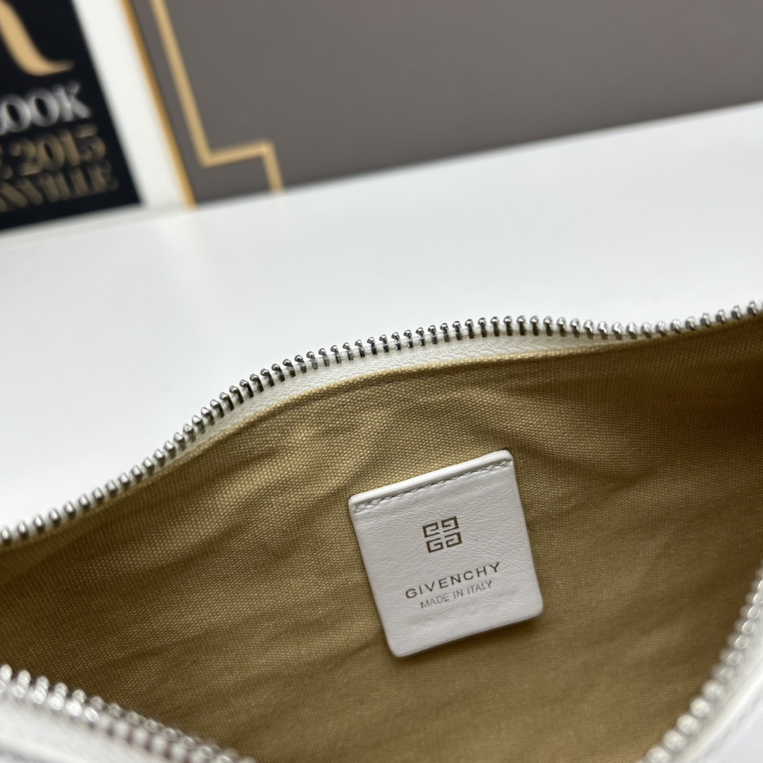 Mini Voyou Bag White 2023 LM002 24cm