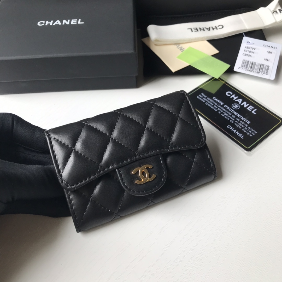 CHENEL CLASSIC CARD HOLDER