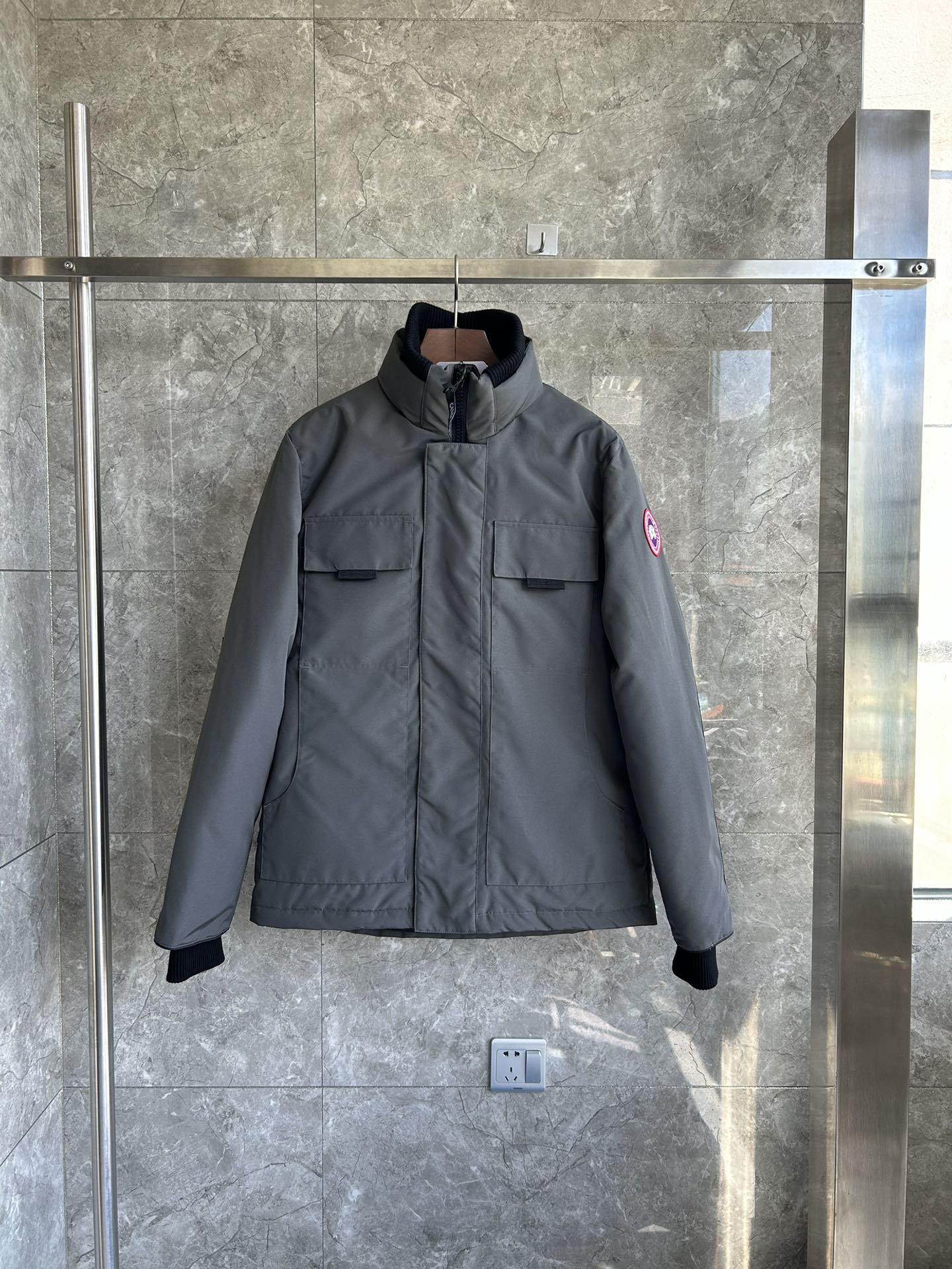 Canada Goose Down Jacket E24 FYZ053