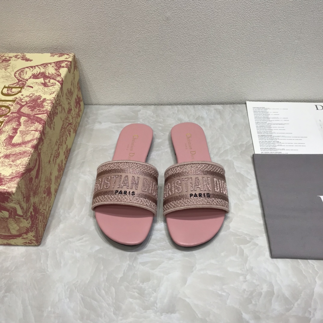 Dior shoes 033 XM091