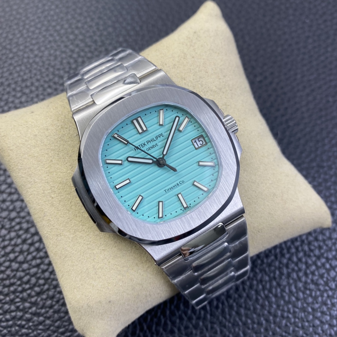 PATEK PHILIPPE NAUTILUS 5711 40mm
