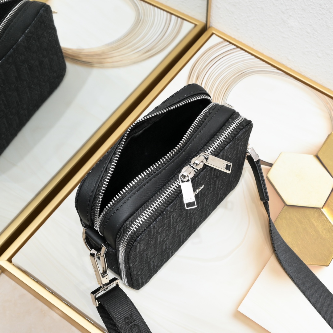 Dior Camera Bag 8888 XB061 17cm