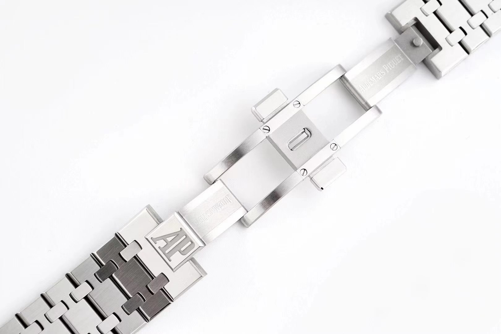 Audemars Piguet ROYAL OAK 26574 41mm