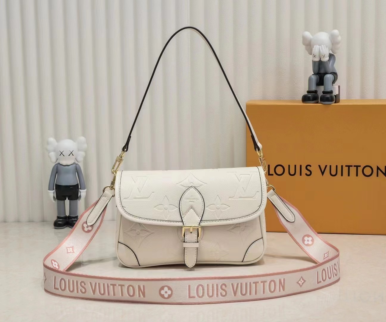 LV DIANE Bag M45985 XX061 25cm