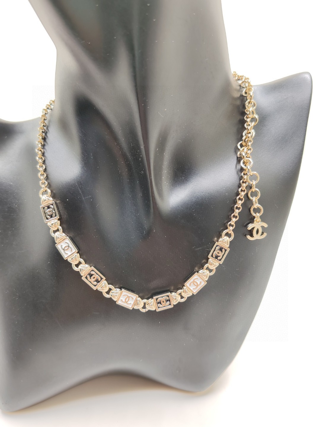 Chanel Necklace 025