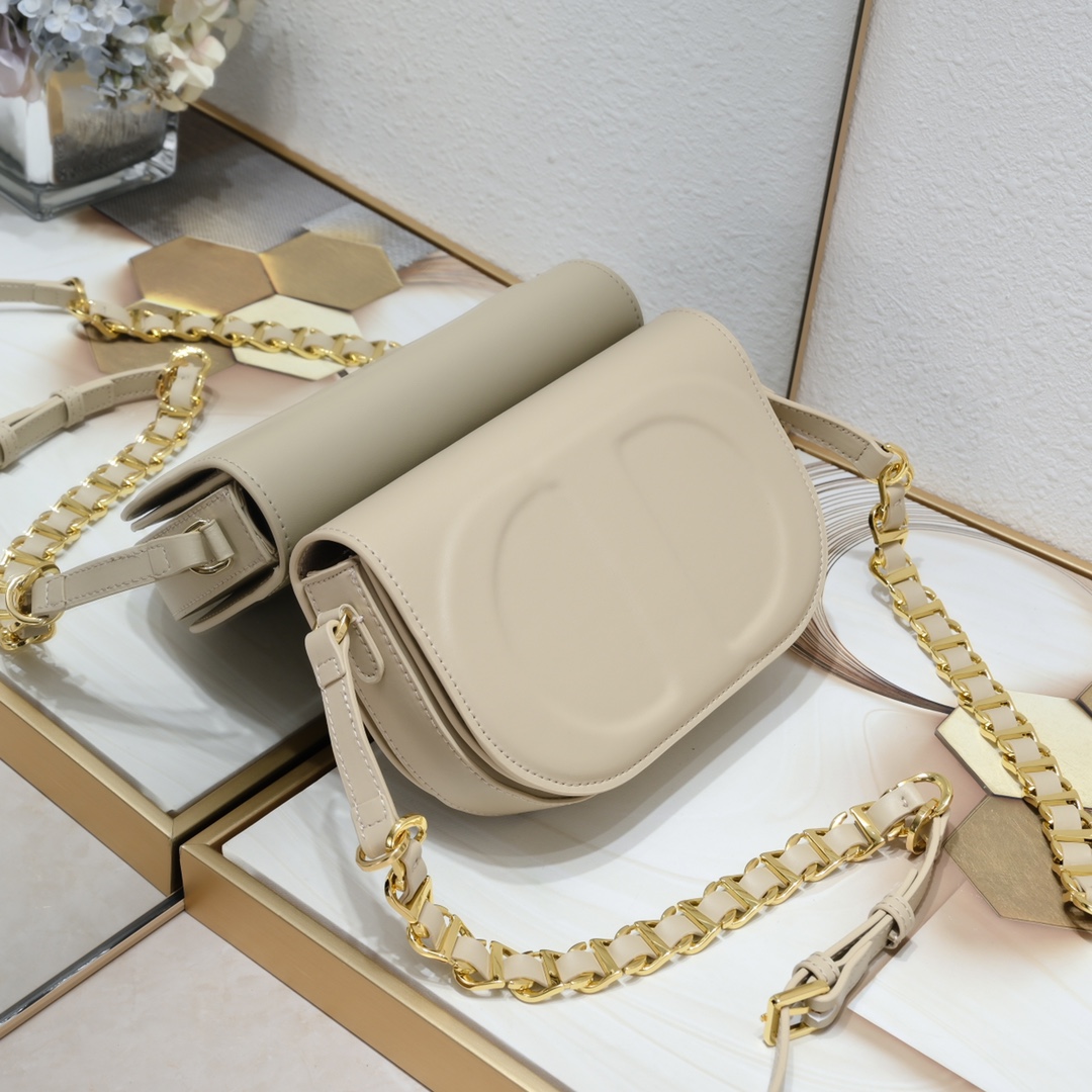 Dior CD Signature Bag With Strap 5777 XB002 21cm