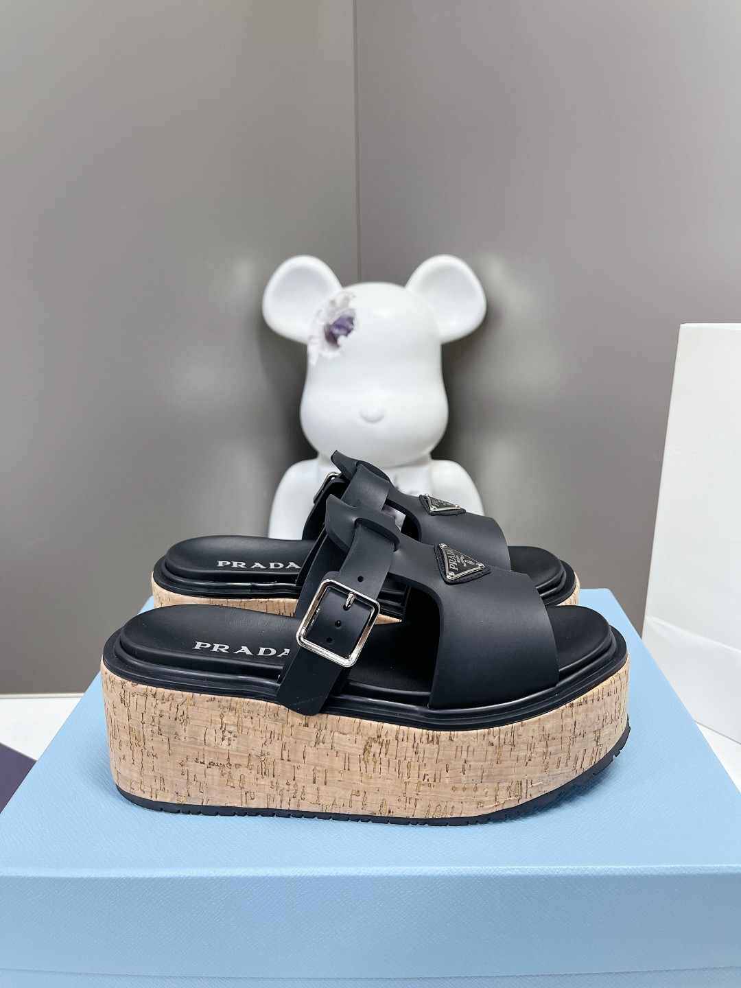 Prada shoes 033 XM 052 02