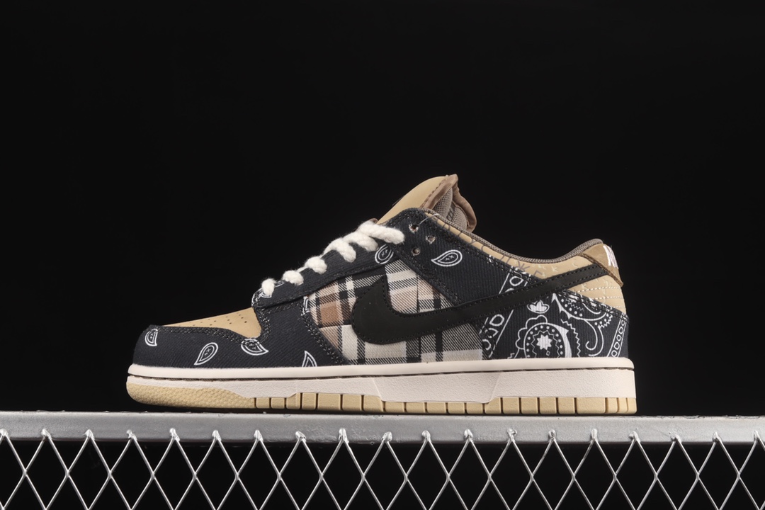 Travis Scott × SB Dunk CT5053-001 XM073