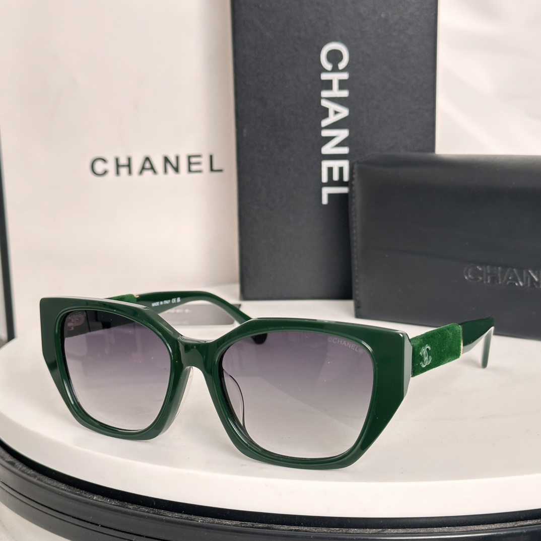 Chanel Sunglasses CH6071S SM061
